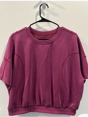 Lululemon Softstreme Gathered Relaxed T-Shirt in Magenta Purple Size 12 EUC
